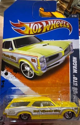 Pontiac Custom '66 GTO Wagon Hot Wheels 2010 HW City Works 3/10 111 1966 amarillo Foto 1 de 4