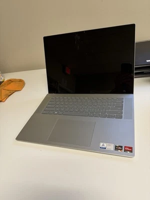 ✅ Dell Inspiron 16 5625 ✅ AMD RYZEN 7 4GB ✅ TAL CUAL/PIEZAS/NO FUNCIONA ✅ AGRIETADO Foto 1 de 4