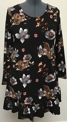 Vestido Corto Annabelle L Negro Floral Ultra Suave Acampanado Volantes Elástico Foto 1 de 4