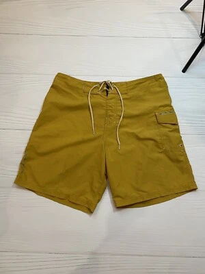 Bermuda Oakley gorpcore surf y2k grande logotipo surf skate ao ar livre tamanho 34 cor amarela - Imagem 1 de 4