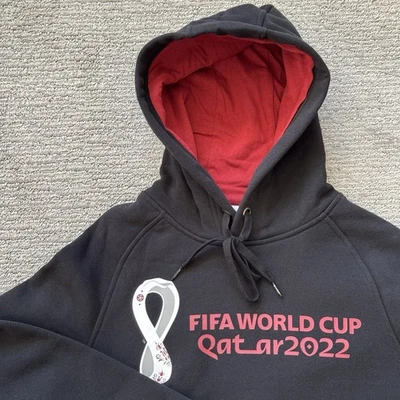 Sudadera con capucha para hombre Copa Mundial de la FIFA Qatar 2022 talla M negra precio de venta sugerido por el fabricante 70 USD Foto 1 de 4