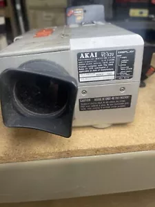 AKAI VIDEOCAMERA A COLORI VC-X1U con adattatore per fotocamera Ca-40 - Foto 1 di 8