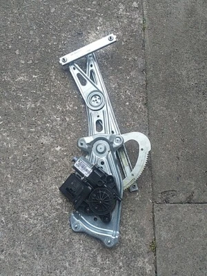 Renault Grand Scenic Genuine 2009 Rear Left Window Regulator 827310004R - Image 1 of 4