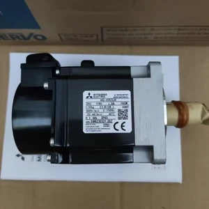 Brand New Original Servo Motor   HG-KR053K  Fast Delivery One Year Warranty - Picture 1 of 4
