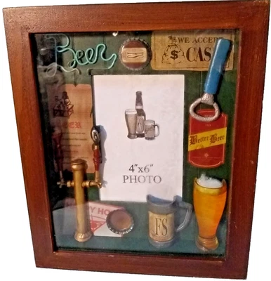 Abridor de botellas fuente cerveza barra sombra madera cueva hombre con marco de fotos 4 x 6 Foto 1 de 4