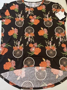 Camisa túnica Lularoe S Irma pequeña nueva con etiquetas atrapasueños plumas florales difícil de encontrar #758 - Imagen 1 de 5