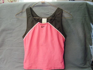 NIKE SPORTOBERTEIL DAMEN SCHWARZ & PINK GRÖSSE SMALL - Bild 1 von 9