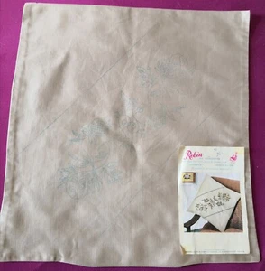 GESTEMPELTE KISSENHÜLLE "FANTASIA" von Robin Art Needlework - Bild 1 von 5