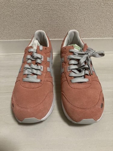 Sneakers ASICS Gel Lyte US8 uomo rosa salmone mai usate made in Vietnam