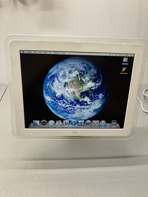 Apple iMac G4 M6498 15” Desktop - Image 1 of 3