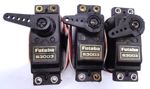 Futaba S3003 Servos quantity of 3 good condition +  horns & mounts working fine - Picture 1 of 2