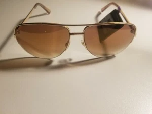 GAFAS DE SOL FOSTER GRANT AVIADOR BORDE DORADO LENTES MARRÓN ESTRÁS LLANTA 10232 NUEVAS - Imagen 1 de 2