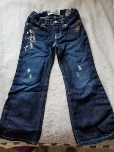 Girls Size 5 Gap Boot Cut Jeans Never Worn - Picture 1 of 2