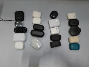 Lot of 20 Earbuds & Cases - For Parts, Signs of Use - Photo 1 sur 13