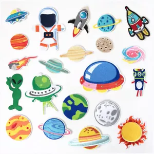 SPACE Bügeleisen Aufnähen Patch Abzeichen Party Mode Denim Jeans Planeten Kinder Handwerk UFO - Bild 1 von 7