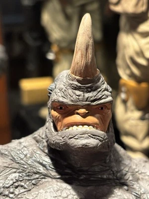 Mini busto Bowen Design Rhino 2001 Marvel escala 1/8 limitada 23/6000 Foto 1 de 4