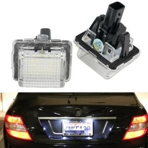 2x LED Kennzeichenbeleuchtung Weiß Für Mercedes W212 S212 2010-2011 E350 E550 - Picture 1 of 9