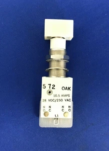 ELECTRO SWITCH CORP. 572-8115-11 PUSH SWITCH 10.5A 28VDC / 250VAC 2NO / 2NC - Bild 1 von 7