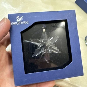 Swarovski Crystal #843555, 2006 Annual Little Star Ornament - Picture 1 of 4