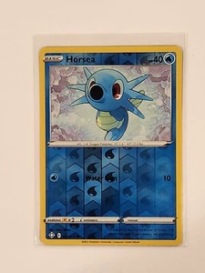 Tarjeta de jcc de Pokémon Horsea 020/072 Reverse Holo Shining Fates. - Imagen 1 de 1
