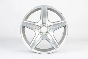 New Genuine Mercedes SL R231 AMG R19 rim wheel A2314012102 - Picture 1 of 3