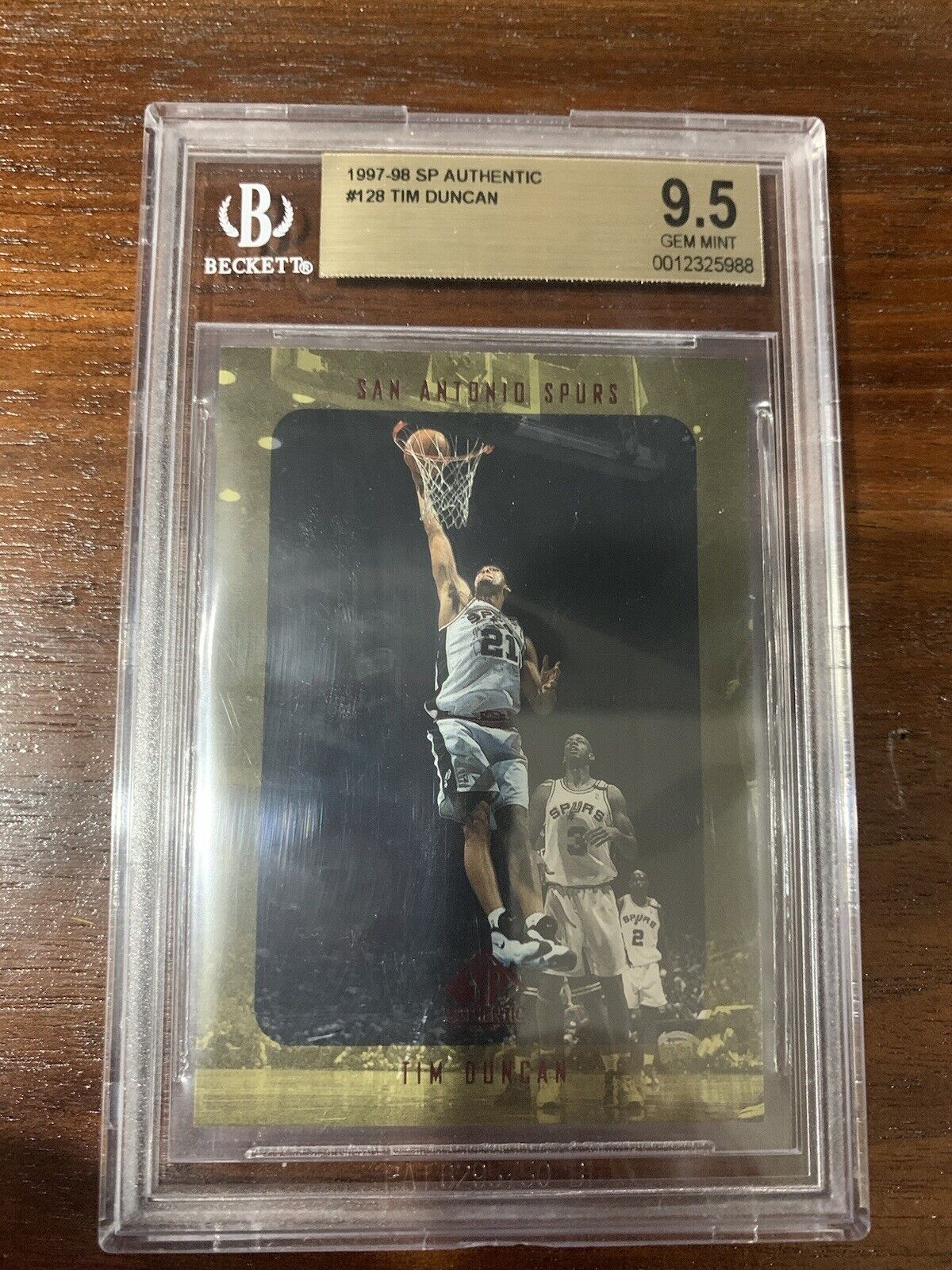1997-98 SP Authentic Tim Duncan Spurs RC Rookie BGS 9.5 #128