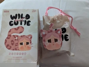Auténtico Pop Mart Crybaby Wild pero Cutie Pink Cutie - Imagen 1 de 2