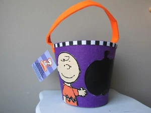 Peanuts Gang Charlie Brown Halloween Trick Or Treat Bucket, Felt Purple New - Picture 1 of 1