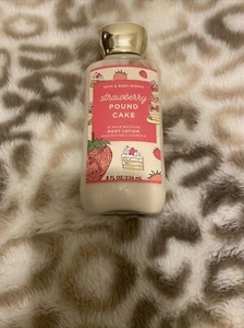 BATH & BODY WORKS STRAWBERRY POUND CAKE BODY LOTION 8 FL OZ - Picture 1 of 1