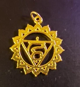 Ohm Necklace Stylized Lotus Around - Namaste Yoga Ohm - Gold Plated - 24" Chain - Picture 1 of 2
