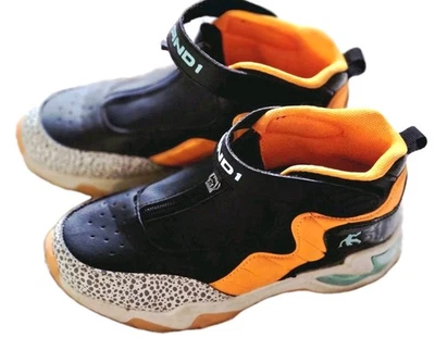 Zapatos de baloncesto AND1 Scorch cremallera juvenil de caña alta para niños talla 3 Foto 1 de 4