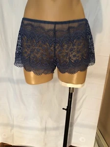 NEU MIT ETIKETT VICTORIA'S SECRET BLAU SPITZE NETZ SHORTIE KURZ REISSVERSCHLUSS HINTEN - Bild 1 von 4