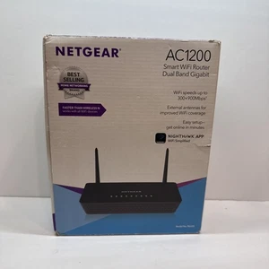 NETGEAR AC1200 R6220-100NAS Smart Wi-Fi Router Dual Band Gigabit OPEN BOX - Picture 1 of 2