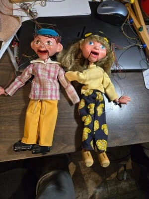 Винтажный Куклы-меррионетки Pelham beatnik мужчина/женщина. - Изображение 1 из 4