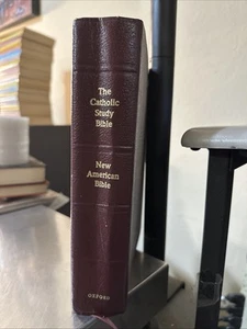 The Catholic Study Bible : New American Bible (couverture souple) par Oxford Univers - Photo 1/5