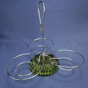 Bandeja para servir de metal y vidrio verde de 3 niveles 1970 de colección plato colgante enganchado - Imagen 1 de 9