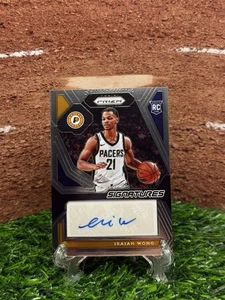 2023-24 Panini Prizm - Rookie Signatures Isaiah Wong #RSI-WOG (AU, RC) - Picture 1 of 2