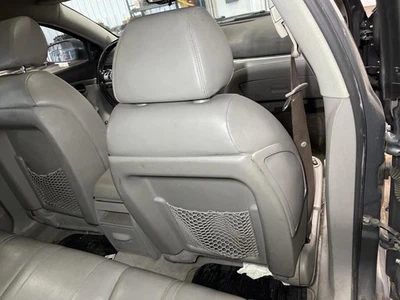 Asiento delantero derecho usado se adapta a: Saturn Aura 2007 bolsa de aire cubo cuero manual Foto 1 de 4