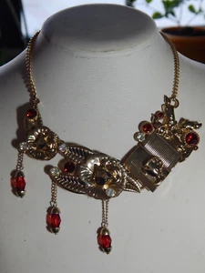 Euro Disney Statement Necklace Costume Jewelry Belle Beauty And The Beast - Picture 1 of 12