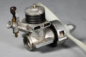 Gas Model Airplane Engine Motor Gilbert 7 with Propellor, RC, Control Line - Bild 1 von 4