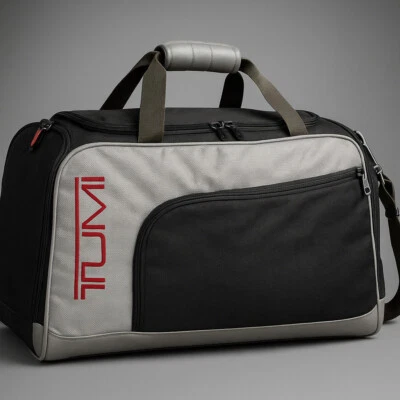 Bolso de Lona Vintage Tumi Umbro Gris Plateado Nylon 20" Fin de Semana Gimnasio Raro Foto 1 de 4