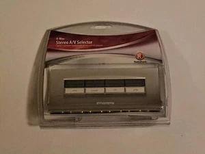 4-way Stereo A/V Audio Video Selector Switch Vtg Radioshack 15-1983 NEW SEALED - Picture 1 of 2