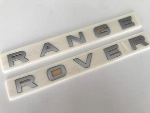Targa " RANGE ROVER " portellone + cofano argento per Land Rover NUOVA - Foto 1 di 4