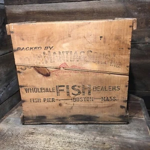 ANTIQUE FISH COMPANY CRATE BOSTON MASS. JOHN MANTIA & SONS GREAT PATINA - Picture 1 of 12