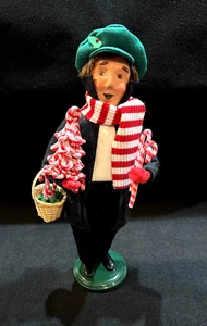 Byers Choice Ltd Carolers Zuckerstangenverkäufer im Ruhestand 2011-2013 signiert Byer NEUWERTIG! - Bild 1 von 13