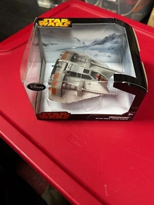 VEHÍCULO FUNDIDO A PRESIÓN SNOWSPEEDER STAR WARS TIENDA DISNEY Primer Lanzamiento Raro Retirado - Imagen 1 de 7