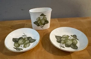 Royal Worcester The Worcester 'Hop Mathon' 1965 Pin Dish Set - Picture 1 of 5
