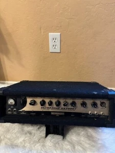 Behringer Bass Head Ultrabass BX3000T 300W - Picture 1 of 6