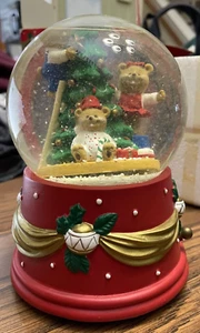 RUSS Merry Melodies WaterGlobe Music Box Bear Decorating Trees - Picture 1 of 8