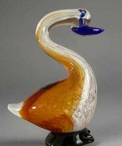 Estatuilla de pájaro pato de vidrio artístico estilo Murano soplado a mano azul cobalto ámbar y blanco - Imagen 1 de 8